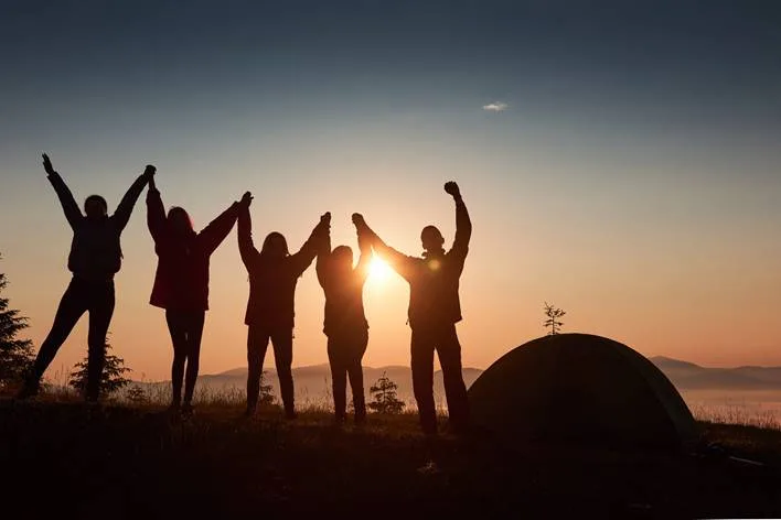 Dia do Amigo: como surgiu a data e por que ela é comemorada em dias diferentes pelo mundo