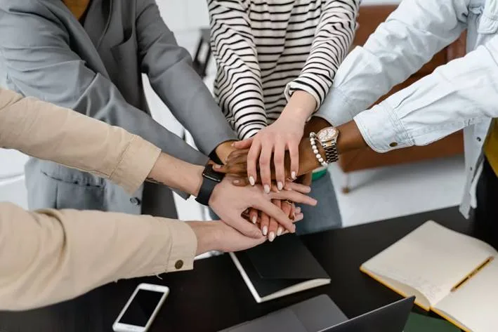 Como transformar sua empresa em um ambiente bilíngue e mais competitivo