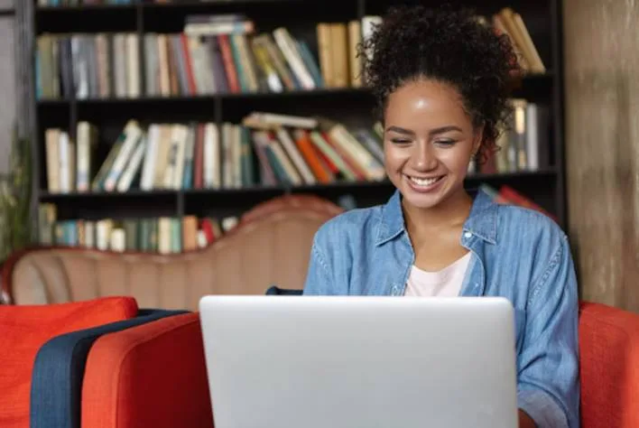 Versátil TOEIC Listening: estratégias inteligentes para aumentar sua pontuação